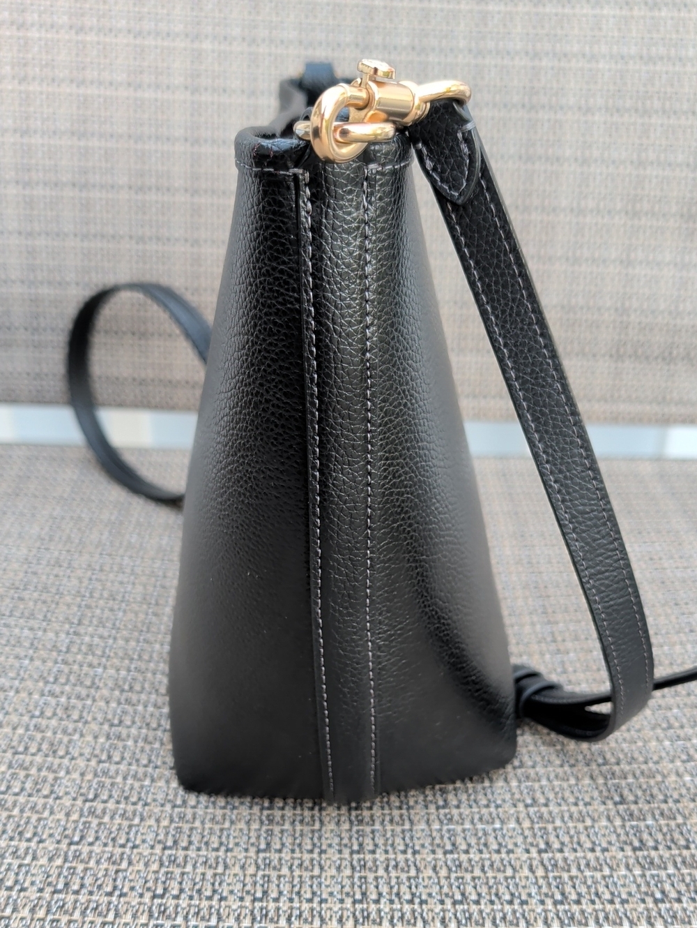 Coach City Bucket Bag Black Pebbled Leather (CT801) *Please Read Description* - Picture 4 of 11